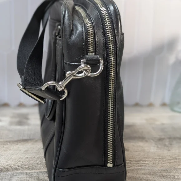 Coach Black Leather Men's Bag - Picture 8 of 15